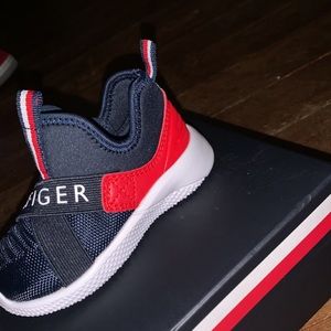 Not my decor but need to sell